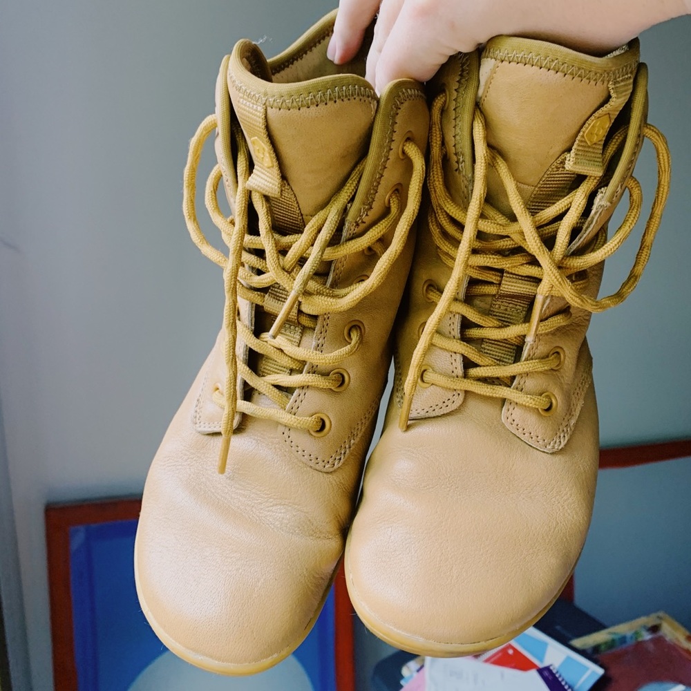 VIVO BAREFOOT TAN LEATHER BOOTS